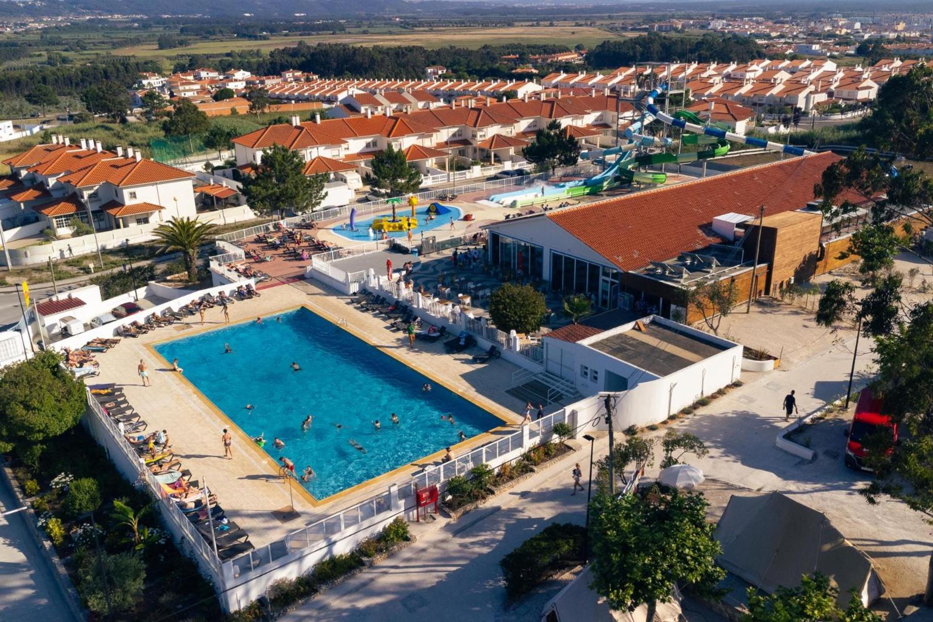 Kampaoh Sao Martinho Do Porto Hotel ภายนอก รูปภาพ